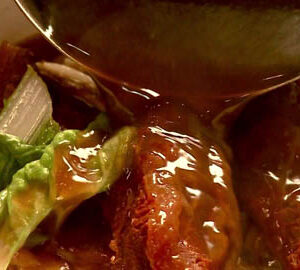 Taiwan’s National Dish: Beef Noodle Soup / 臺灣牛肉麵(英文版)