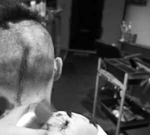 賣台工具人的髮型真是史上最台！ Selling Taiwan Man #1 剃頭Haircut