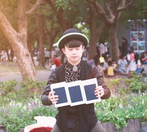 Street Miracles /  街藝（英中文版）