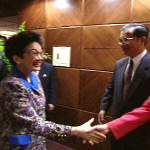 行政院院長連戰會見菲律賓前總統艾奎諾夫人