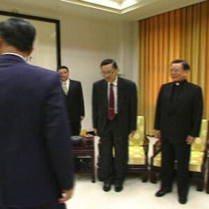 行政院院長連戰接見梵蒂岡的宗教協談委員會主席安霖澤樞機主教