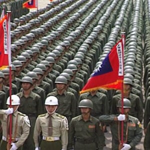 行政院院長連戰主持陸軍成功嶺基地85年度大專學生集訓第1梯次結訓典禮