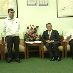 行政院院長蕭萬長視察高雄氣爆災情