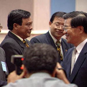 行政院院長蕭萬長接見馬來西亞華僑青年訪問團