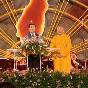 行政院院長蕭萬長參加中臺禪寺感恩紀念會