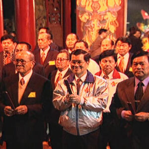 行政院院長蕭萬長於高雄縣內門鄉紫竹寺上香