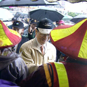 行政院院長蕭萬長訪視基隆市清潔隊向隊員賀年並慰勉工作辛勞