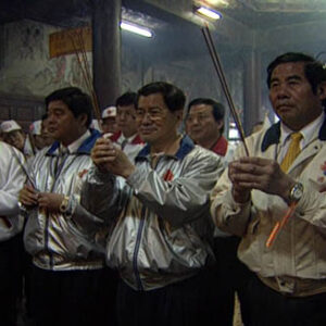 行政院院長蕭萬長於雲林縣臺西鄉安海宮上香祈福