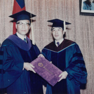 李校長元簇頒授韓國成均館大學玄勝鍾總長名譽博士學位-MOFA109179CF-2020-12--PH00004-033