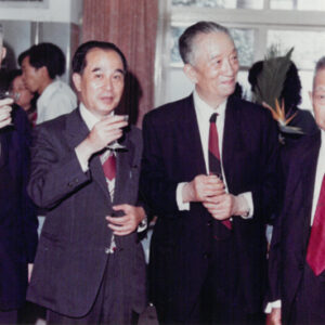 李校長元簇接待余井塘資政參加政大校慶總會-MOFA109179CF-2020-12--PH00004-035