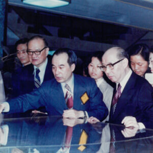 法務部長李部長元簇培事嚴總統參觀政大社會科學資料中心-MOFA109179CF-2020-12--PH00004-088