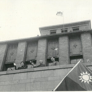 總統夫婦在瀋陽市政府陽臺接受民眾歡呼-照片冊-MOFA109179CF-2020-12-PH00012-026