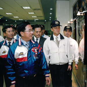 陳水扁總統於高雄縣觀看世界盃棒球賽-中華與美國之戰-陳水扁總統活動照片-MOFA109179CF-2020-12-PH00022-023