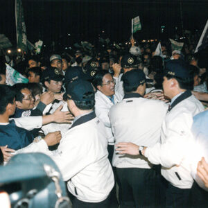 陳水扁總統於高雄縣參加世紀首航高雄縣造勢晚會-陳水扁總統活動照片-MOFA109179CF-2020-12-PH00022-027