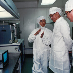 總統巡視錸德科技光碟片廠 湖口工業區-李總統照片冊-MOFA109179CF-2020-12-PH00110-039