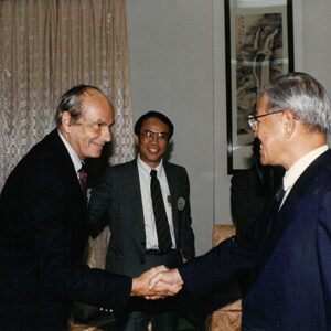 總統接見參加「中華民國與國際新秩序」國際學術研討會學省亞格利亞博士等待-李總統照片冊-MOFA109179CF-2020-12-PH00110-042