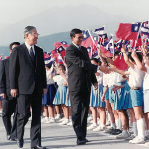 軍禮歡送宏總統卡耶哈斯伉儷 松山機場-李總統照片冊-MOFA109179CF-2020-12-PH00110-096