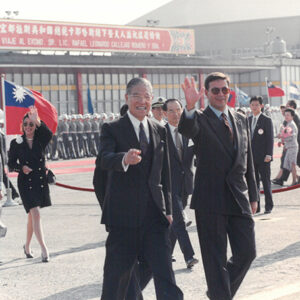 軍禮歡送宏總統卡耶哈斯伉儷 松山機場-李總統照片冊-MOFA109179CF-2020-12-PH00110-098