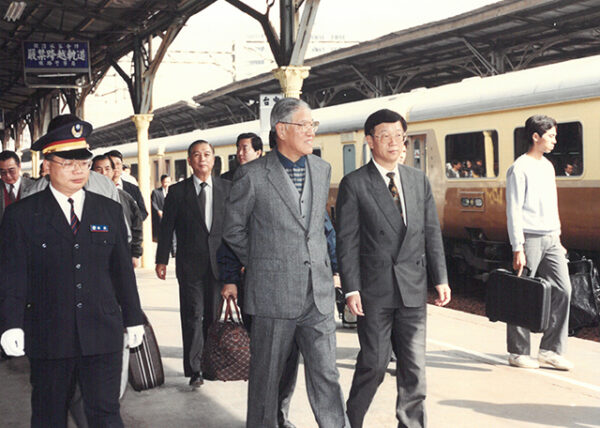 總統搭乘火車環島之旅-李總統照片冊-MOFA109179CF-2020-12-PH00110-154