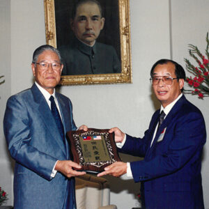 總統接見美國羅省中華會館暨僑團首長回國訪問團-李總統照片冊-MOFA109179CF-2020-12-PH00113-018