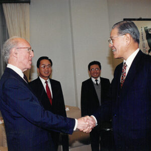 總統接見一九八三年諾貝爾經濟學獎得主迪布魯教授-李總統照片冊-MOFA109179CF-2020-12-PH00118-006