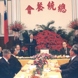 總統宴請資政及一級上將戰略顧問謝東聞等人-李總統照片冊-MOFA109179CF-2020-12-PH00118-018