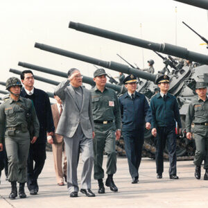 總統巡視桃園陸軍裝甲部隊-李總統照片冊-MOFA109179CF-2020-12-PH00118-028