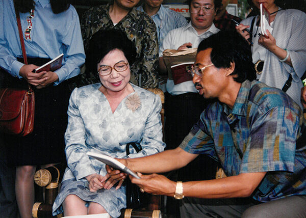 總統夫人參觀NEKA博物館於印尼峇里島-李總統照片冊-MOFA109179CF-2020-12-PH00118-041
