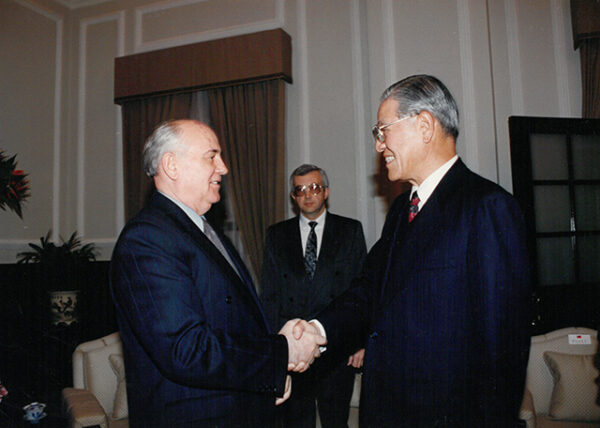 總統接見蘇聯總統戈巴契夫夫婦於台北賓館-李總統照片冊-MOFA109179CF-2020-12-PH00118-078