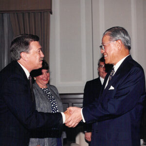 總統接見美國愛荷華州立大學校長季斯科暨夫人等四人並接受贈與"國際傑出成就獎"於總統府-李總統照片冊-MOFA109179CF-2020-12-PH00119-011