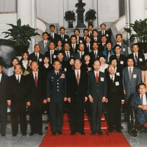 總統以茶會款待第五屆金曲獎入圍暨第十六屆金鼎獎得獎人吳楚楚等人於總統府-李總統照片冊-MOFA109179CF-2020-12-PH00119-077