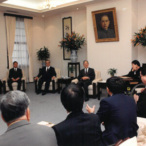 總統接見全國殘障同胞代表陳博文等人於總統府-李總統照片冊-MOFA109179CF-2020-12-PH00119-080