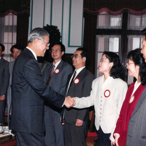 總統接見八十二年度傑出工程人員得獎人於總統府-李總統照片冊-MOFA109179CF-2020-12-PH00119-081