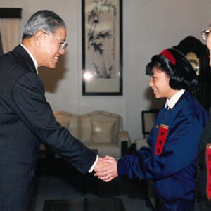 總統接見八十二年優等環境保護養工於總統府-李總統照片冊-MOFA109179CF-2020-12-PH00119-093