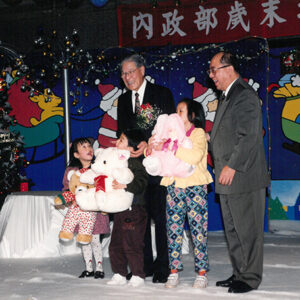 總統蒞臨內政部"歲末關懷兒童聯歡活動-李總統照片冊-MOFA109179CF-2020-12-PH00119-094