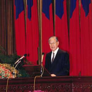 總統蒞臨八十二年行憲紀念大會致詞於中正紀念堂-李總統照片冊-MOFA109179CF-2020-12-PH00119-097