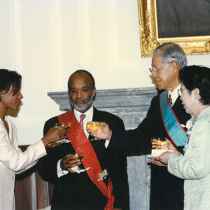 中華民國與海地共和國元首相互贈勳(海地總統蒲雷華) 總統府-李登輝總統活動照片冊-MOFA109179CF-2020-12-PH00166-039