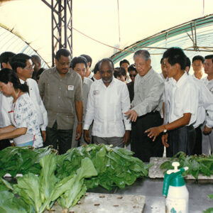 李登輝總統陪同海地總統蒲雷華訪視大雅水耕蔬菜區 台中大雅-李登輝總統活動照片冊-MOFA109179CF-2020-12-PH00166-044