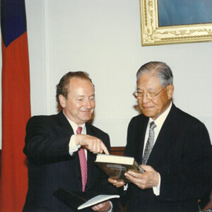李登輝總統接見1997年諾貝爾經濟學獎得主摩頓 總統府-李登輝總統活動照片冊-MOFA109179CF-2020-12-PH00166-113