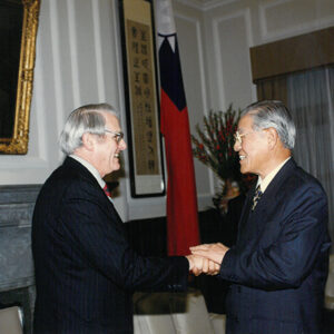 李總統登輝先生接見美國企業研究院駐會研究員李潔明夫婦-李登輝總統活動照片冊-MOFA109179CF-2020-12-PH00170-065