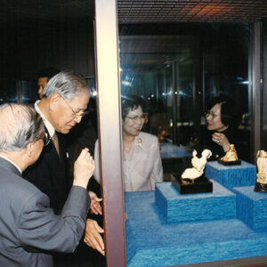 李總統登輝先生伉儷參觀「傳奇之美-女人頌」西洋繪畫與雕塑特展-李登輝總統活動照片冊-MOFA109179CF-2020-12-PH00170-098