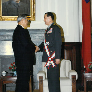 李總統登輝先生授勳參謀總長羅本立-李登輝總統活動照片冊-MOFA109179CF-2020-12-PH00170-109