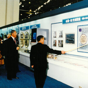 李總統登輝先生聽取「研發中心」報告IDF戰機研製過程-李總統照片冊及十三全會照片-MOFA109179CF-2020-12--PH00001-062