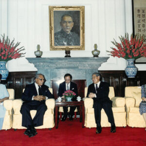 茶會款待婓濟總統甘勞毅夫婦-李總統就職後照片樣本-MOFA109179CF-2020-12--PH00002-100