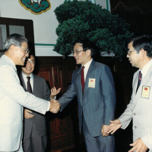 茶會招待國建會海內外學人-李總統照片冊-MOFA109179CF-2020-12--PH00003-006