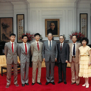 美國西屋公司科學天才獎郭樹勳兄弟等人-李總統照片冊-MOFA109179CF-2020-12--PH00003-025