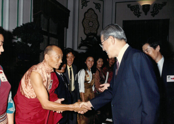 接見蒙藏僑胞致敬團-李總統照片冊-MOFA109179CF-2020-12--PH00003-076
