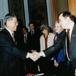 美國聯邦眾議員羅森夫婦等23人晉謁-李總統照片冊-MOFA109179CF-2020-12--PH00003-097