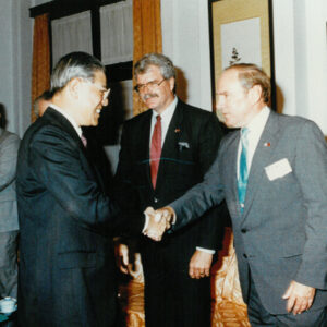 美國聯邦眾議員羅森夫婦等23人晉謁-李總統照片冊-MOFA109179CF-2020-12--PH00003-099