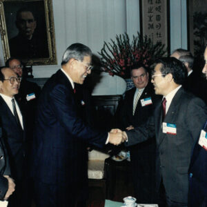 接見參加自由日外賓-李總統照片冊-MOFA109179CF-2020-12--PH00005-019